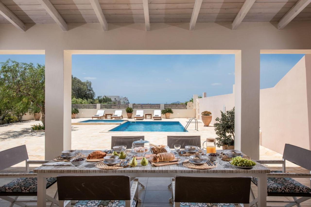 Filothei Beach House With Pool คาลามากิ ภายนอก รูปภาพ
